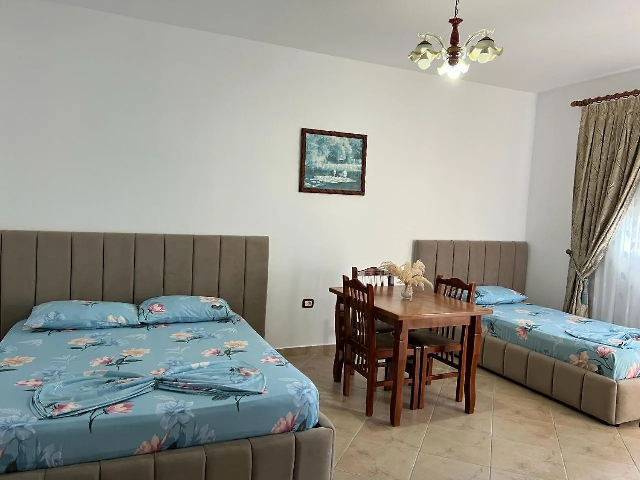 Prázdninový dům Armando Home-Free Parking Included Vlorë