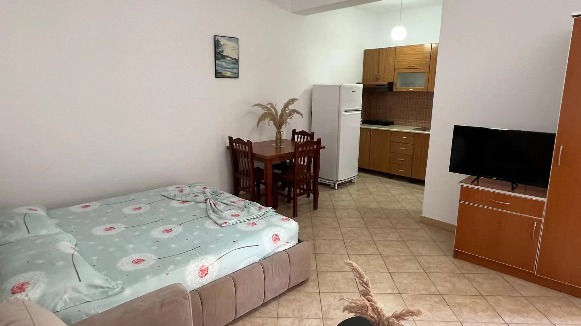 Armando Home-Free Parking Included Vlorë 0*,  Albania